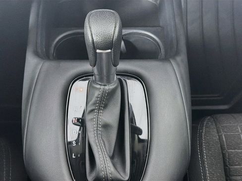 Used 2025 Honda HR-V LX image 24