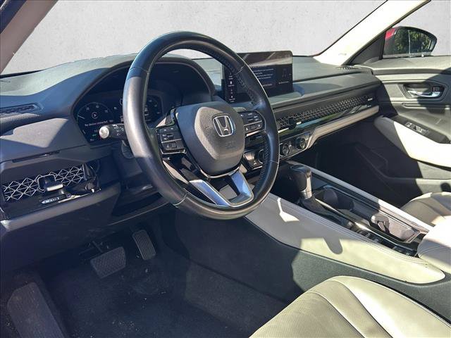 Used 2024 Honda Accord Touring image 9