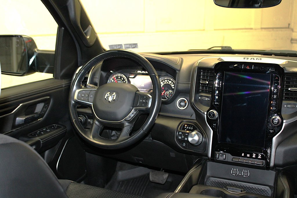 Used 2023 RAM 1500 Laramie AWD/4WD image 14