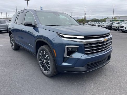 New 2026 Chevrolet Traverse LT w/ Sun and Wheel Package image 1