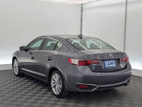 Used 2018 Acura ILX FWD image 4