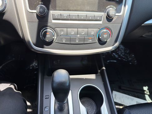 Used 2017 Nissan Altima 2.5 SR w/ Midnight Edition Package FWD image 28