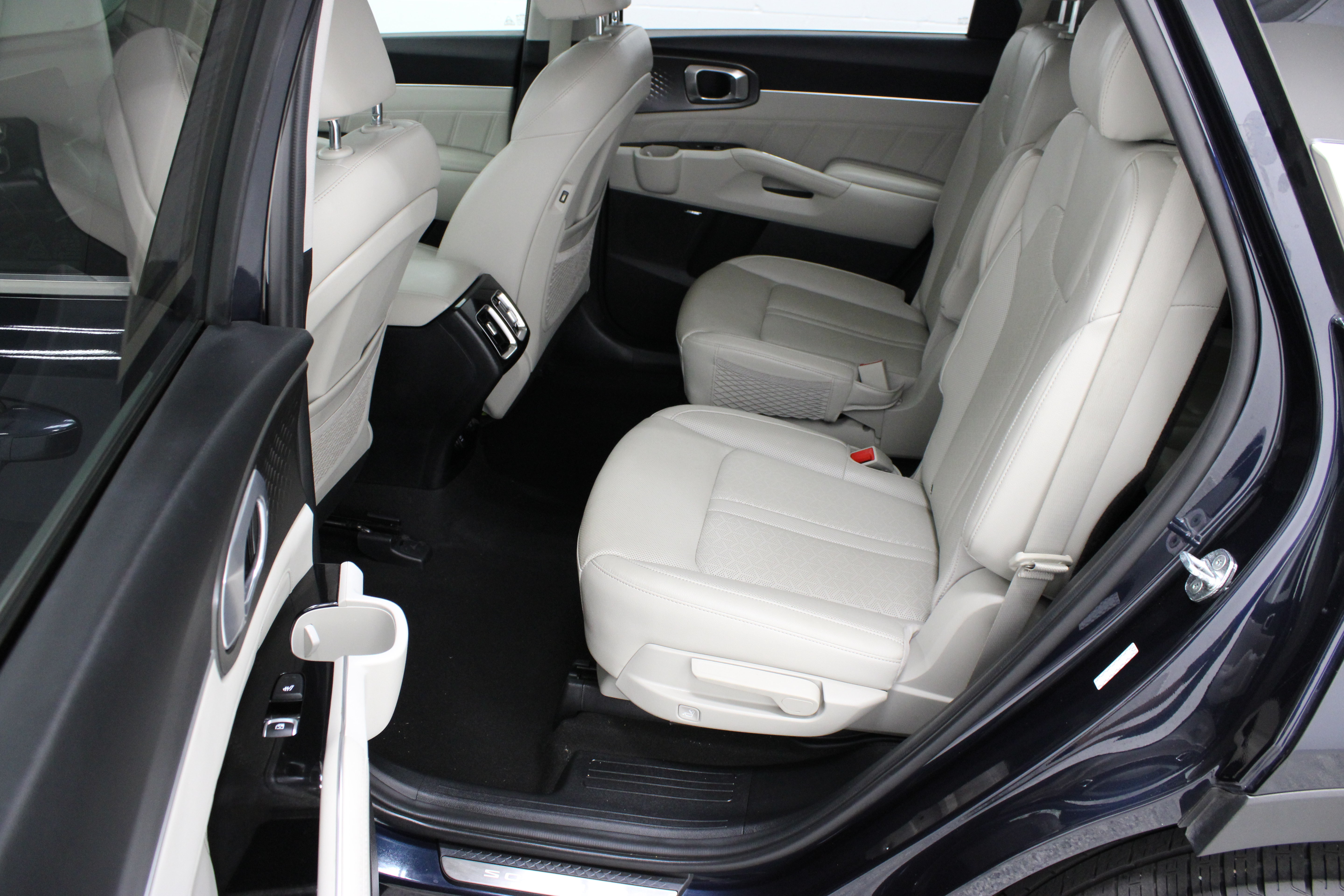 Used 2022 Kia Sorento SX Prestige AWD/4WD image 30
