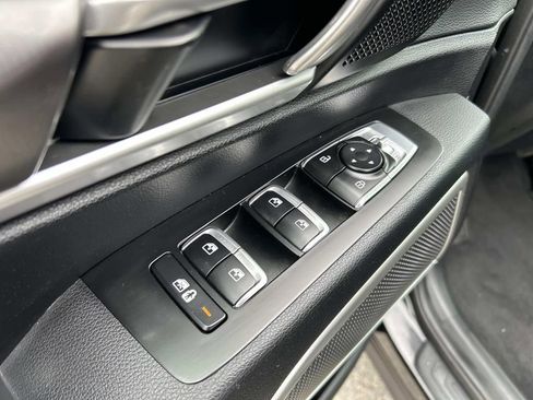 Certified 2023 Kia Telluride S w/ S Sunroof Package AWD/4WD image 17