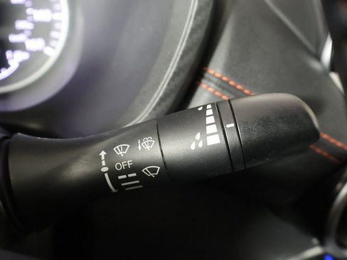 Used 2025 Nissan Sentra SR image 38