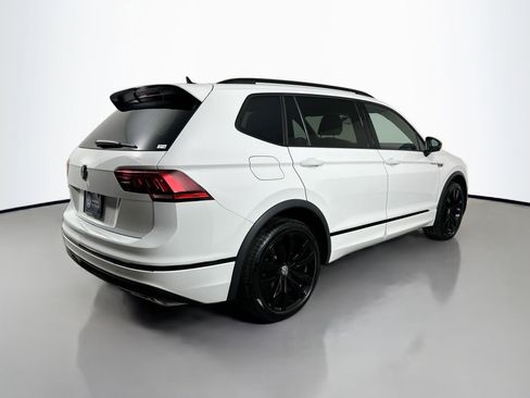 Certified 2021 Volkswagen Tiguan SE R-Line image 5