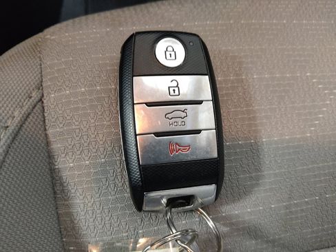 Used 2023 Kia Rio S w/ Technology Package FWD image 32