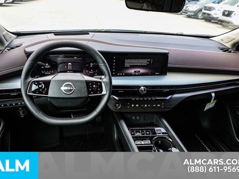 Certified 2025 Nissan Murano Platinum w/ Cargo Package image 30