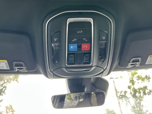 New 2026 Jeep Grand Cherokee Laredo X RWD image 31