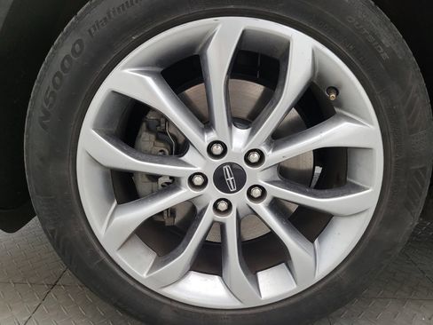 Used 2018 Lincoln MKC Select w/ Select Plus Package FWD image 31