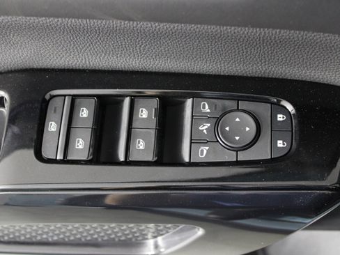 New 2026 Nissan Pathfinder Platinum image 19