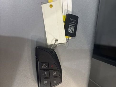 Used 2024 GMC Hummer EV 3X image 40