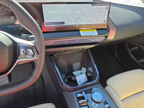 New 2026 BMW X3 xDrive30 w/ Premium Package image 17