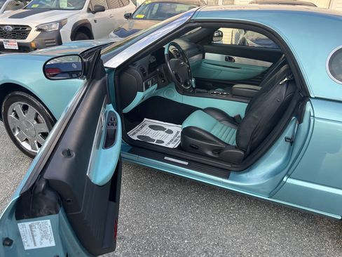Used 2002 Ford Thunderbird Deluxe image 14