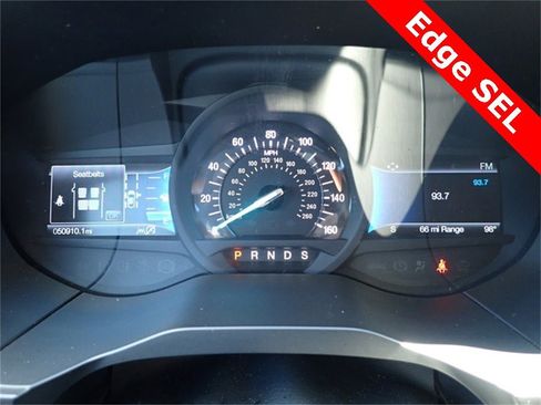 Used 2024 Ford Edge SEL image 32