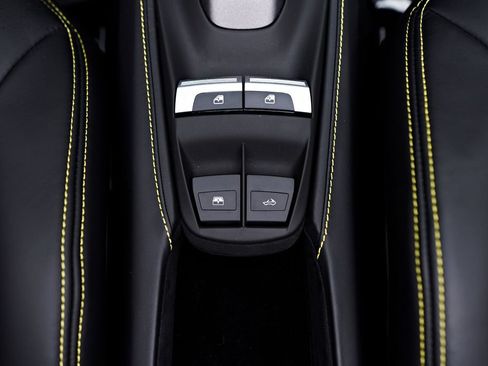 Used 2019 Ferrari 488 Spider RWD image 73