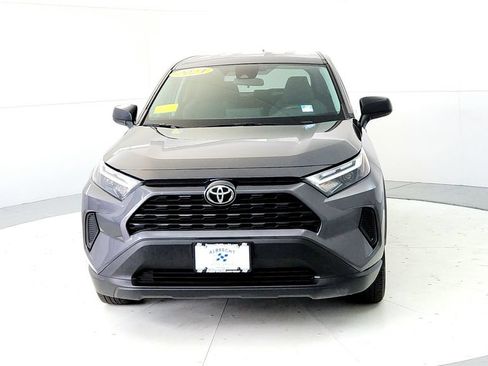 Used 2024 Toyota RAV4 LE AWD/4WD image 8