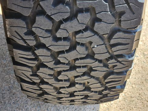 Used 2025 Jeep Wrangler Unlimited Rubicon w/ Convenience Group AWD/4WD image 15