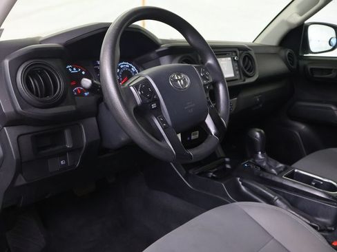 Used 2019 Toyota Tacoma SR RWD image 17