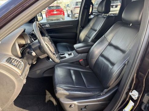 Used 2019 Jeep Grand Cherokee Limited image 13