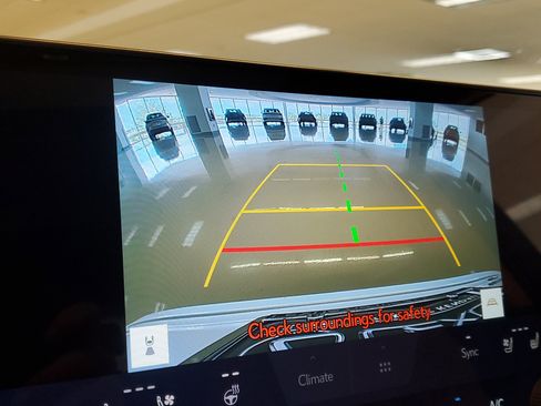 Used 2023 Lexus NX 350h AWD image 32