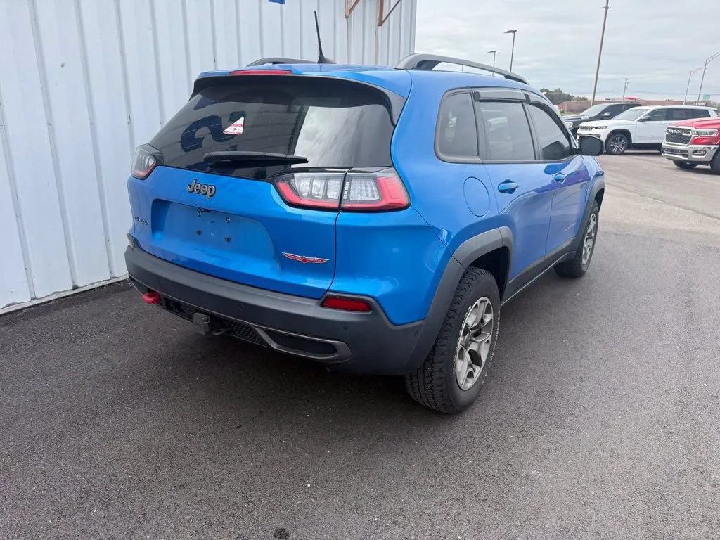 Used 2020 Jeep Cherokee Trailhawk AWD/4WD image 8