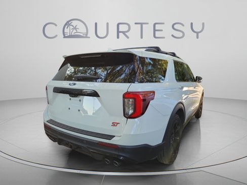 Used 2022 Ford Explorer ST w/ Equipment Group 401A AWD/4WD image 17