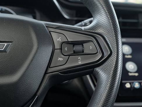 Used 2022 Chevrolet Bolt LT image 20