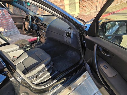 Used 2004 BMW X3 2.5i image 11