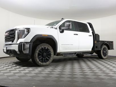 Used 2024 GMC Sierra 2500 Pro w/ Convenience Package
