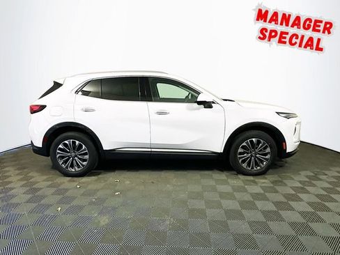 Used 2024 Buick Envision Preferred AWD/4WD image 9