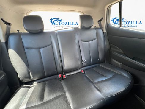Used 2013 Nissan Leaf SL w/ Premium Pkg image 12