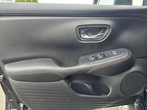 Certified 2025 Honda HR-V Sport image 19