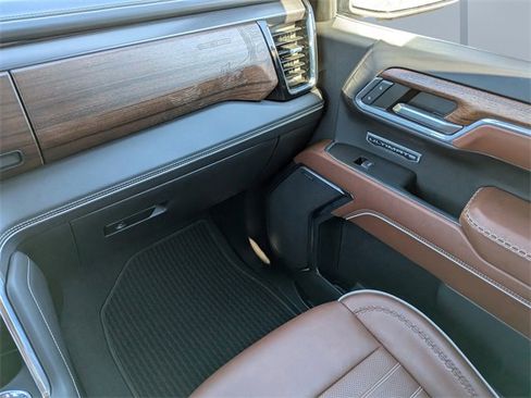 Used 2023 GMC Sierra 1500 Denali Ultimate image 18