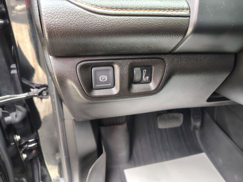 Used 2022 GMC Acadia AT4 w/ Preferred Package AWD/4WD image 33