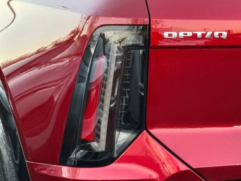 Certified 2025 Cadillac Optiq Luxury 1 image 42