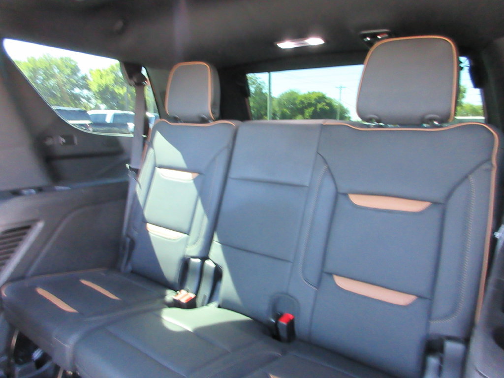 Certified 2024 GMC Yukon AT4 w/ Technology Package AWD/4WD image 24