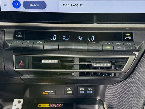 Certified 2025 Toyota Camry SE w/ Multimedia Upgrade Package FWD image 15