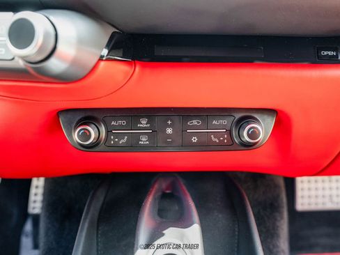 Used 2019 Ferrari 812 Superfast image 26