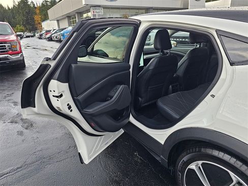 Used 2021 Ford Mustang Mach-E Select w/ Comfort/Appearance Package image 16