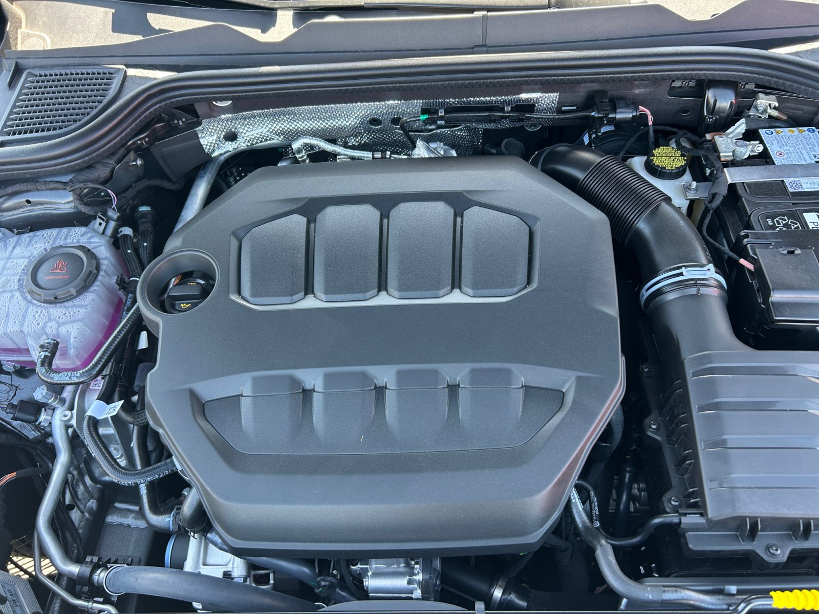 New 2026 Volkswagen GTI SE FWD image 20