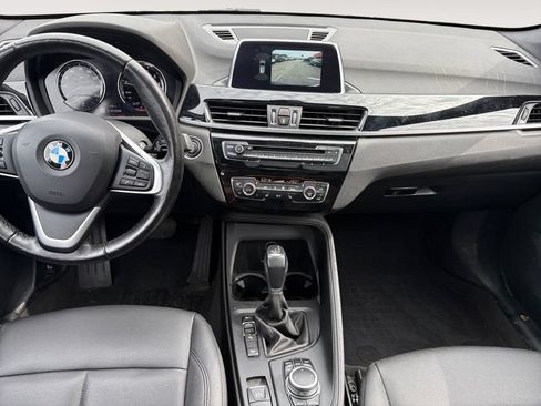 Used 2019 BMW X1 xDrive28i w/ Convenience Package AWD/4WD image 11