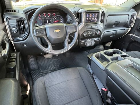 Used 2020 Chevrolet Silverado 1500 Custom w/ Custom Value Package image 16