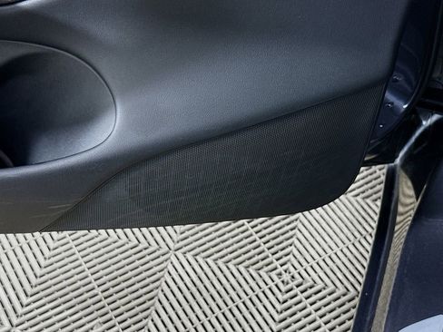 Used 2018 Tesla Model 3 Long Range image 19