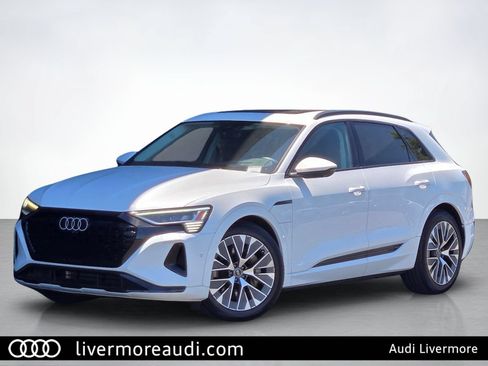 Used 2024 Audi Q8 e-tron Premium Plus w/ Prestige Package AWD/4WD image 2