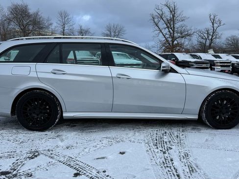 Used 2016 Mercedes-Benz E 350 4MATIC Wagon w/ Premium Package image 11