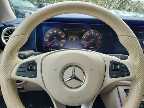 Used 2018 Mercedes-Benz E 400 E 400 image 27