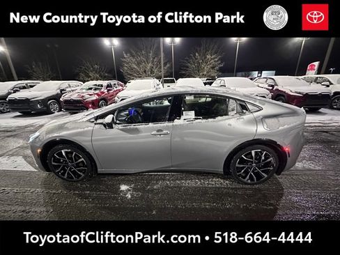 New 2026 Toyota Prius XSE Premium image 5