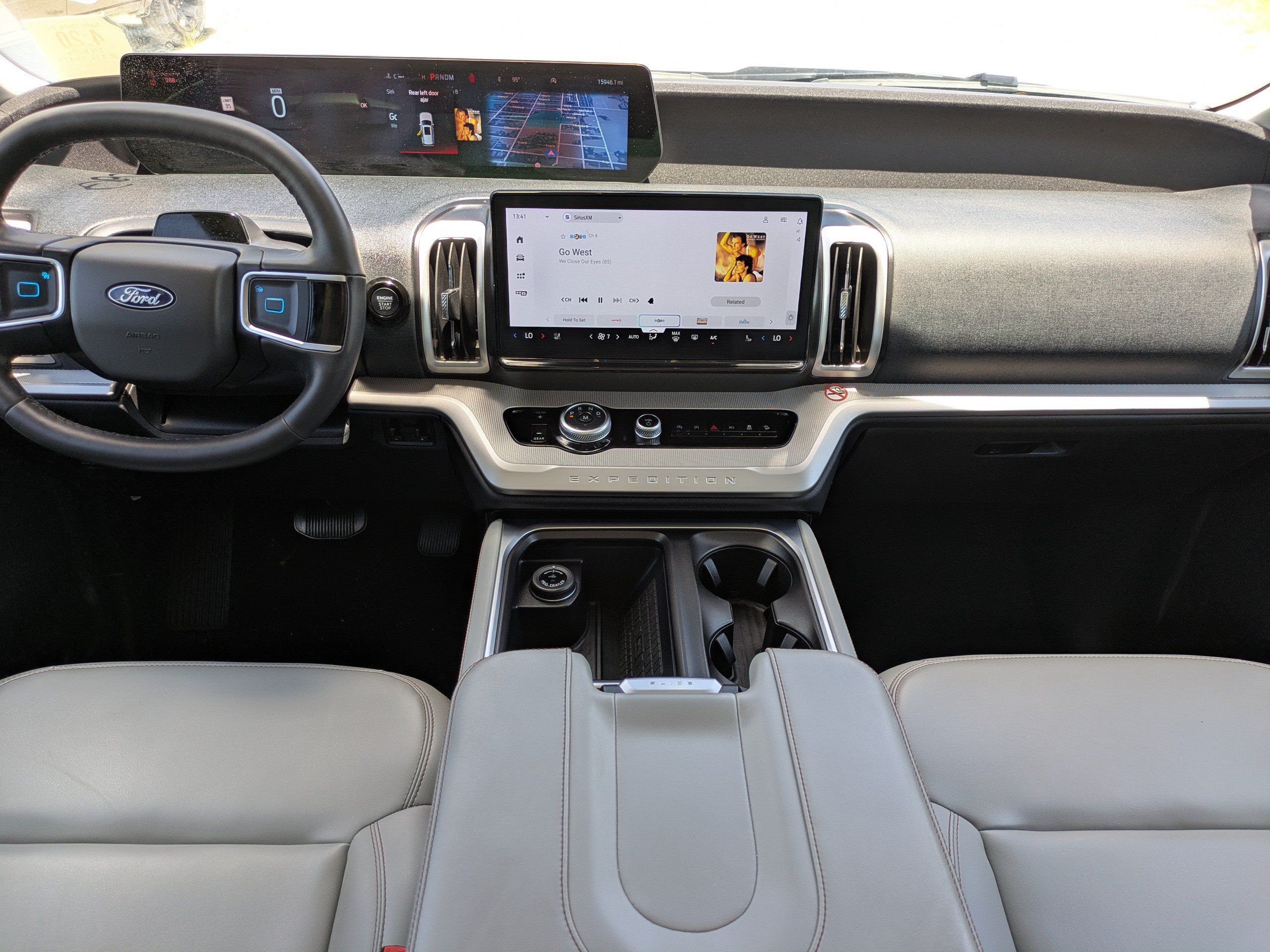 Used 2025 Ford Expedition Active AWD/4WD image 14