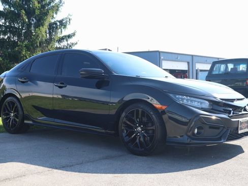 Used 2020 Honda Civic Sport Touring image 2